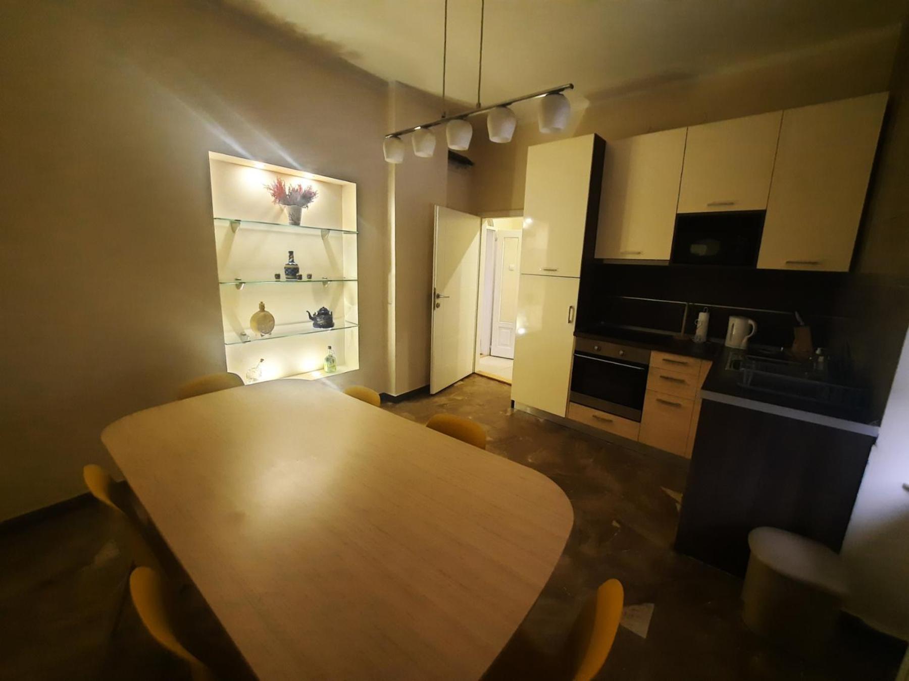 Authentic Belgrade Centre Apartments For Large Groups, Republic Square - Up To 47 People In 5 Apartments Room photo