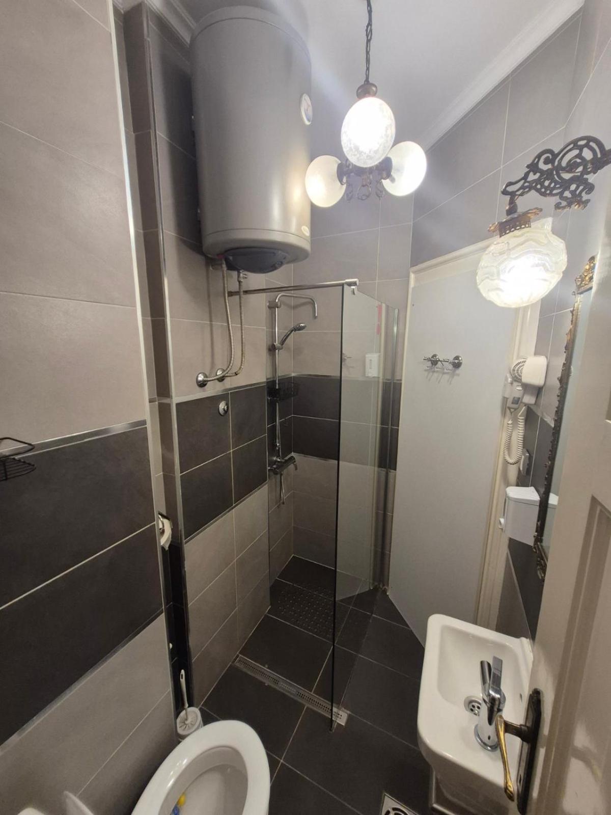 Authentic Belgrade Centre Apartments For Large Groups, Republic Square - Up To 47 People In 5 Apartments Room photo