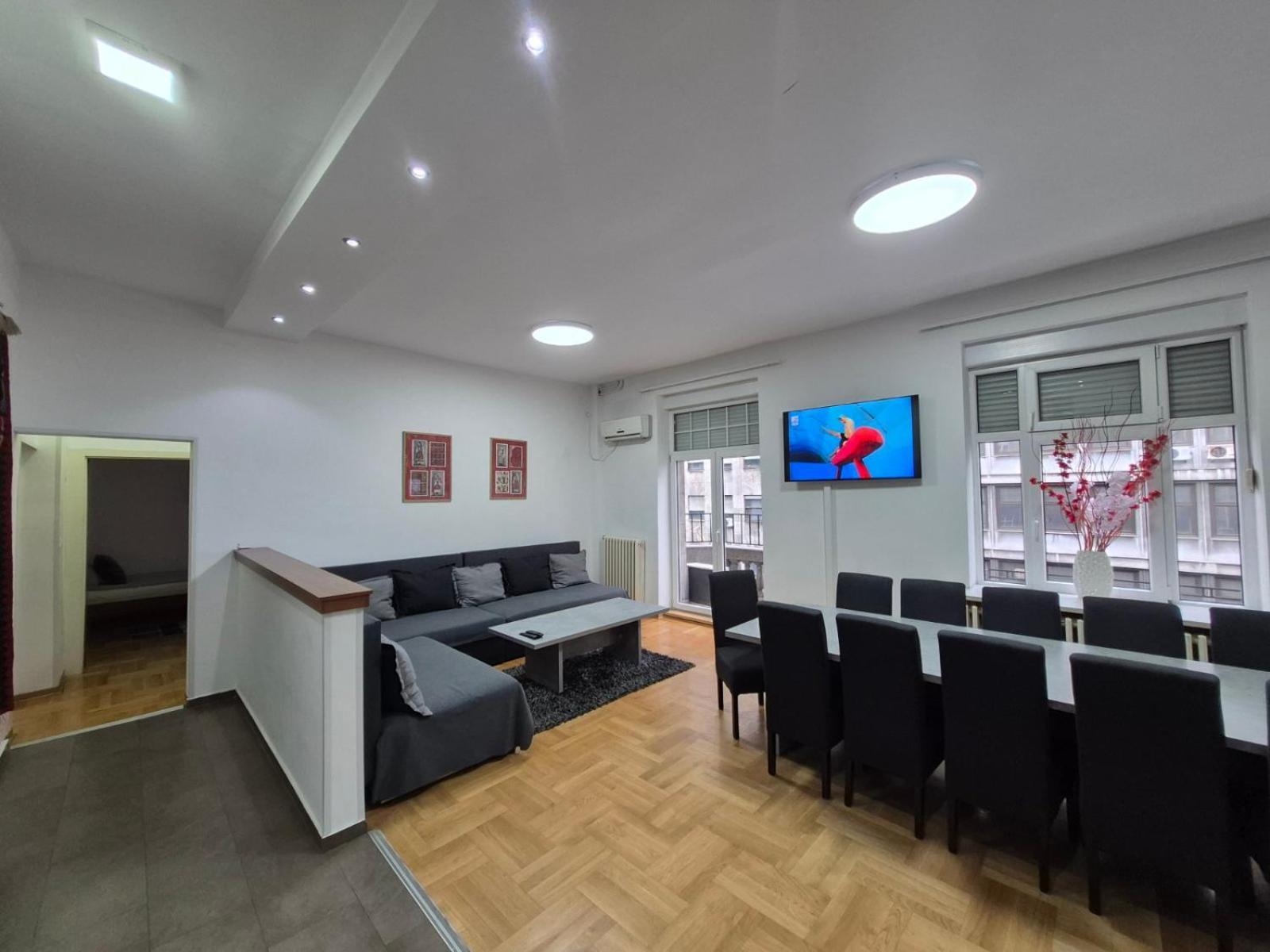Authentic Belgrade Centre Apartments For Large Groups, Republic Square - Up To 47 People In 5 Apartments Room photo
